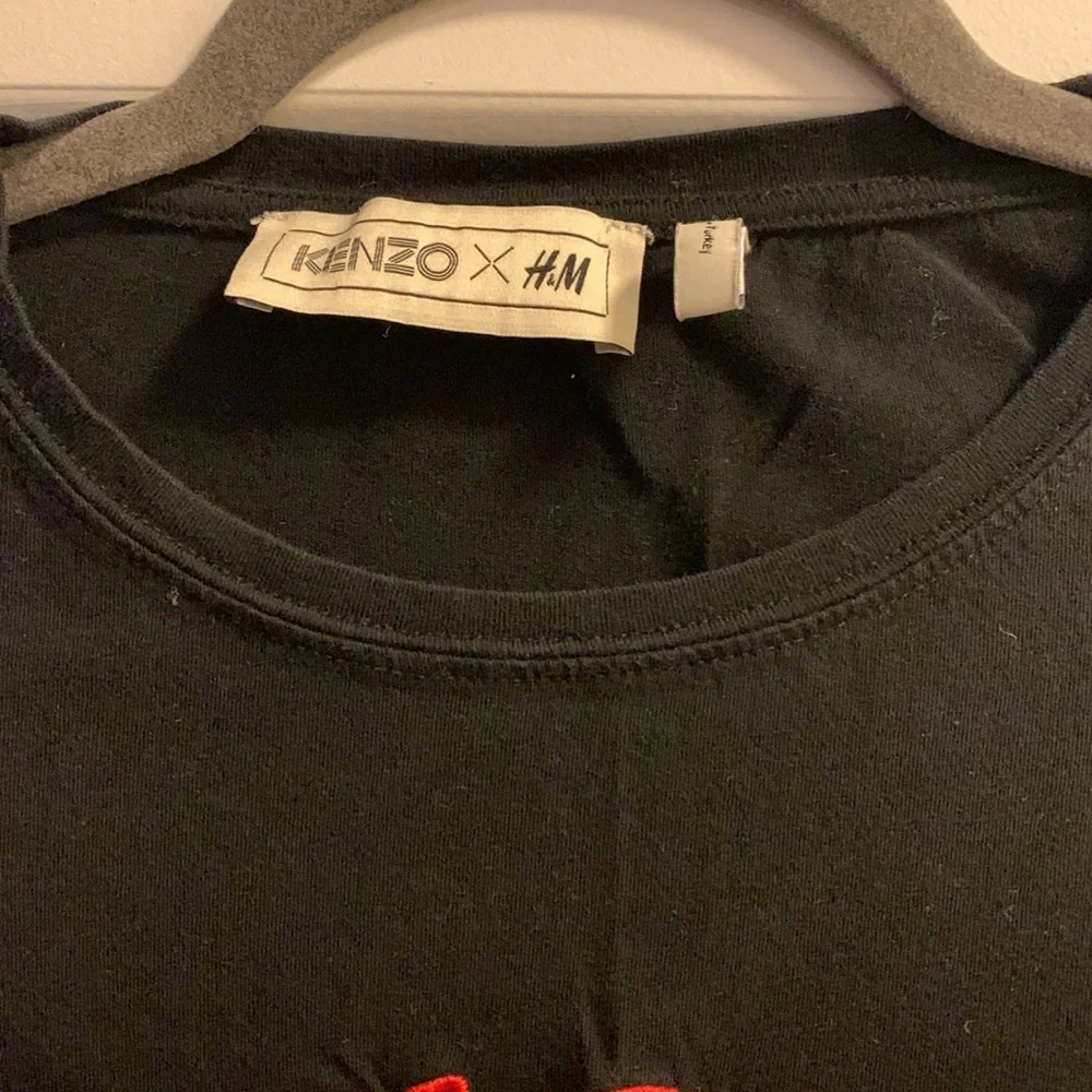 Tee - Picture 2 of 3